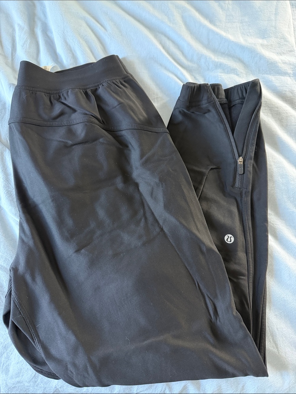 lululemon athletica Black Women’s Athletic Leggings with Ankle Zipper